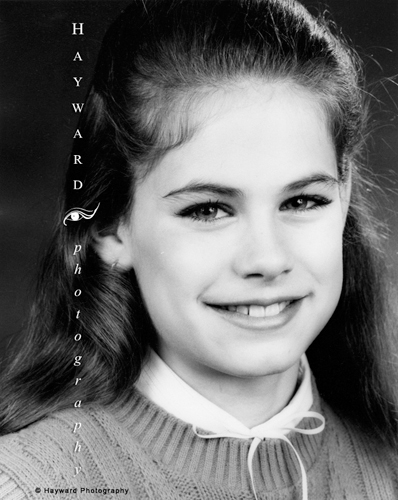 Young Girl\'s Head Shot